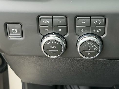 New 2026 GMC Sierra 2500 AT4X w/ AT4X AEV Edition AWD/4WD image 25