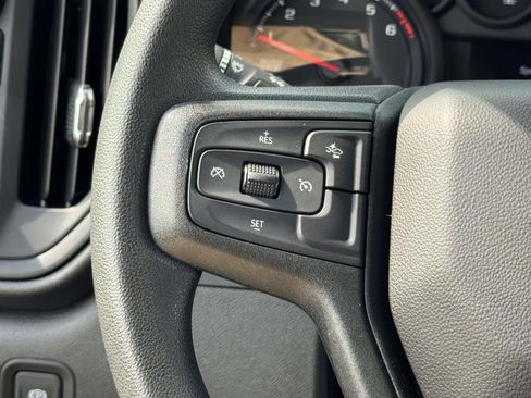 Used 2023 Chevrolet Silverado 1500 Custom AWD/4WD image 8