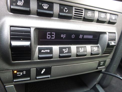 Used 2005 Porsche Boxster S image 97