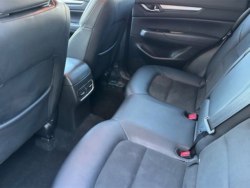 Used 2019 MAZDA CX-5 Touring image 5