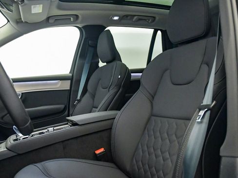 New 2026 Volvo XC90 B5 Core image 20