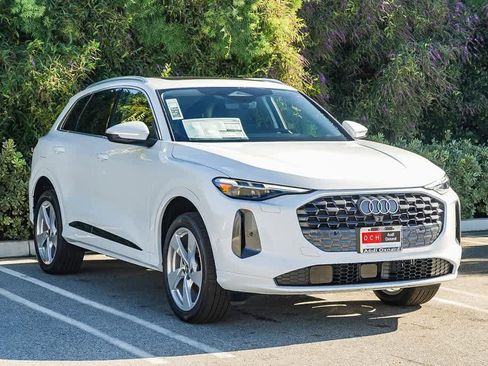 New 2025 Audi Q5 Premium Plus image 3