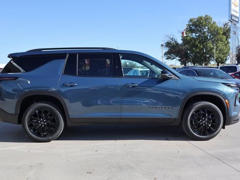 New 2026 Chevrolet Traverse LT w/ Midnight/Sport Edition image 16