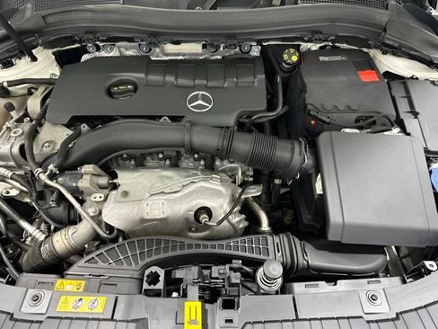 Used 2023 Mercedes-Benz GLA 250 4MATIC image 10