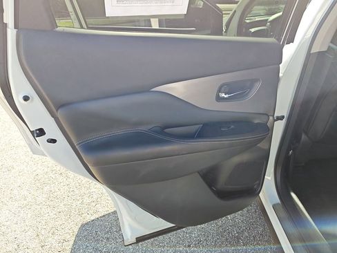 Used 2024 Nissan Murano SV w/ SV Midnight Edition Package image 37