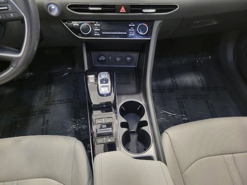 Used 2023 Hyundai Sonata Limited w/ Cargo Package image 17