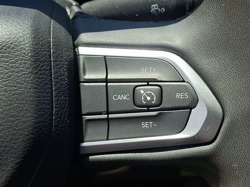 Used 2024 Jeep Compass Latitude AWD/4WD image 21