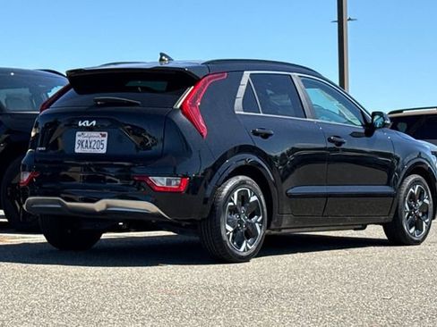 Certified 2024 Kia Niro Wind FWD image 5