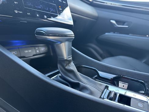 Used 2024 Hyundai Santa Cruz Limited image 18