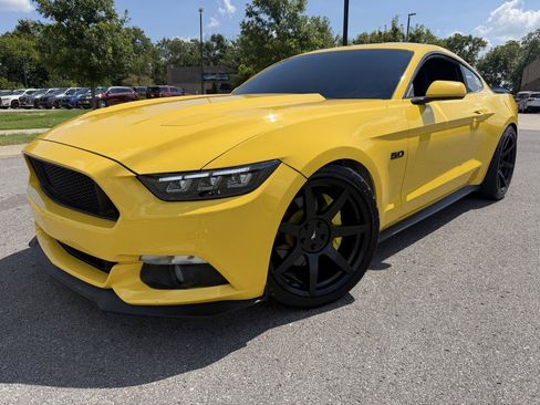 Used 2017 Ford Mustang GT w/ GT Performance Package RWD image 1