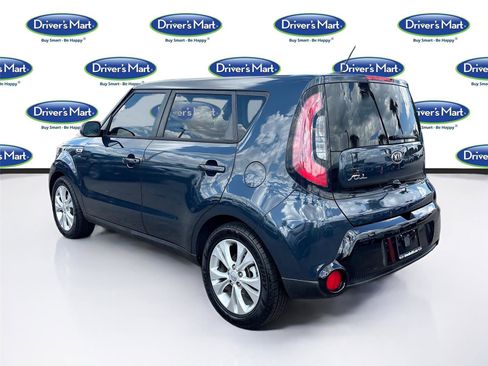 Used 2016 Kia Soul + image 5