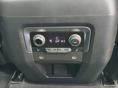 Used 2021 Chevrolet Tahoe High Country w/ Premium Package image 33