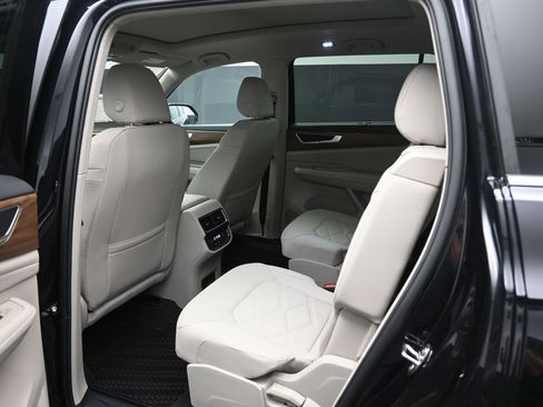 New 2026 Volkswagen Atlas SE FWD image 22