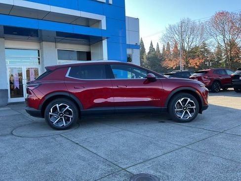 New 2026 Chevrolet Equinox EV LT image 7