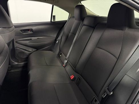 Used 2023 Toyota Corolla XLE image 16