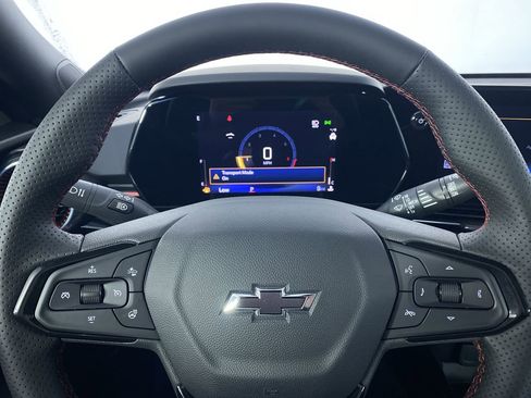 New 2026 Chevrolet Trax RS w/ Driver Confidence Package image 3