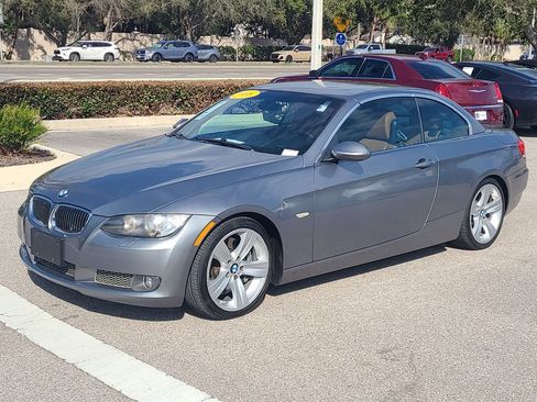 Used 2008 BMW 335i Convertible image 9