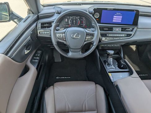 Used 2024 Lexus ES 350 Ultra Luxury w/ Accessory Package (Z2) FWD image 3