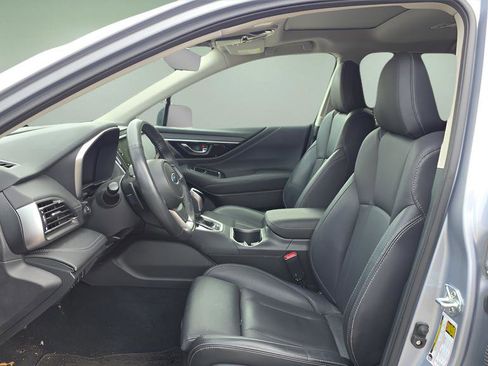 Used 2023 Subaru Outback Limited image 10