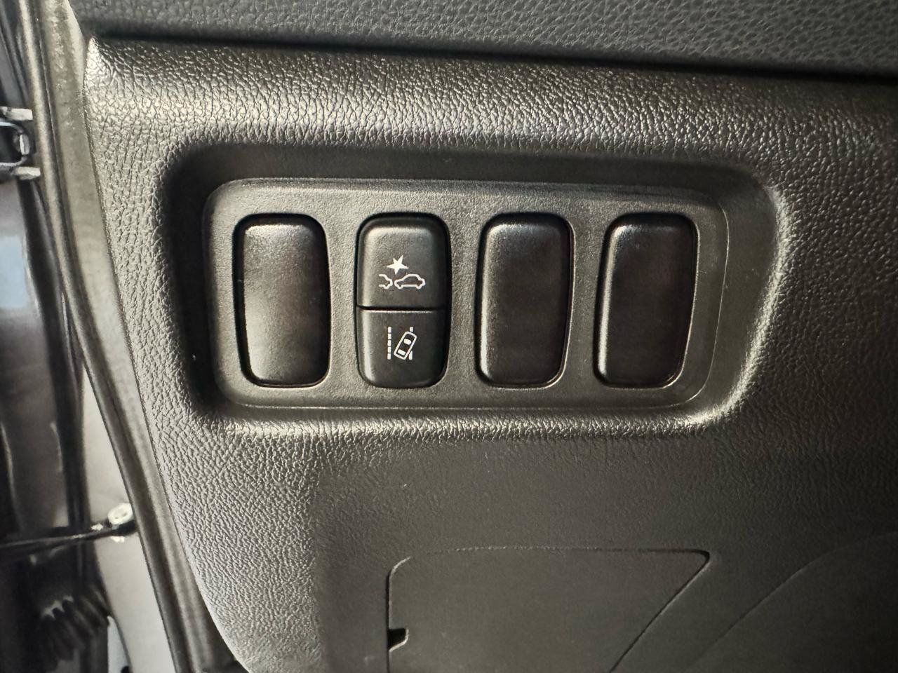 Used 2022 Mitsubishi Outlander Sport SE AWD/4WD image 12