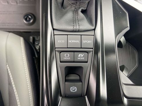 New 2026 Toyota Camry SE FWD image 21
