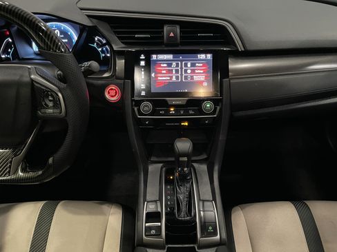 Used 2018 Honda Civic EX image 17