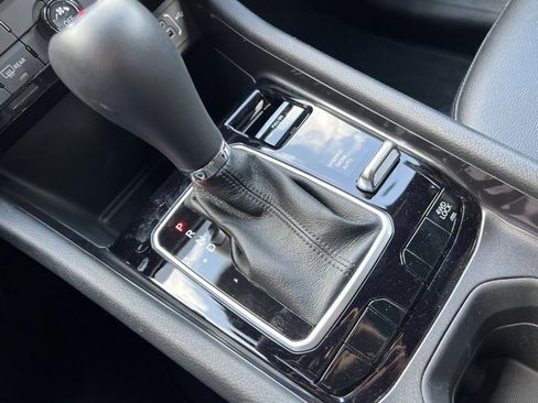 Used 2024 Jeep Compass Latitude w/ Sun and Sound Group image 19