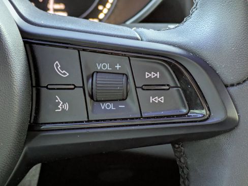 Used 2021 Alfa Romeo Giulia Ti image 25