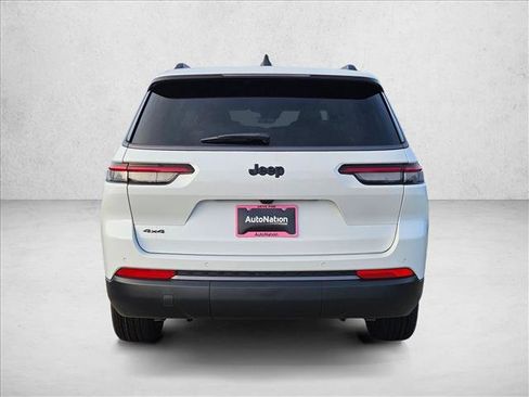 New 2026 Jeep Grand Cherokee L 4WD image 8