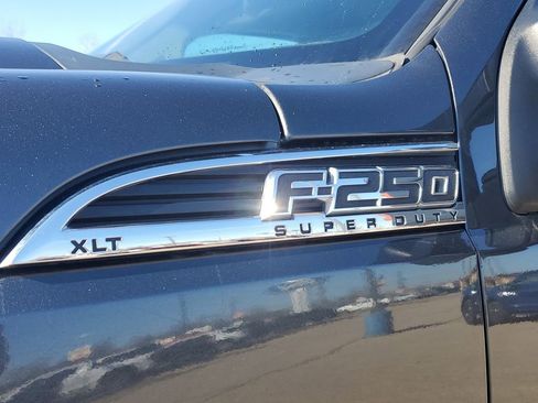 Used 2016 Ford F250 XLT w/ XLT Value Package image 6