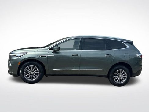 Used 2023 Buick Enclave Essence AWD/4WD image 2