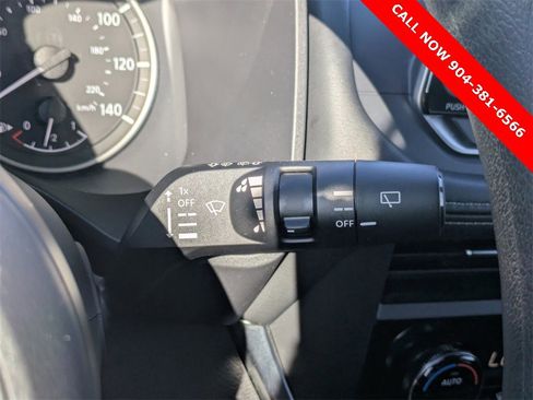 Used 2024 Nissan Rogue SV image 30