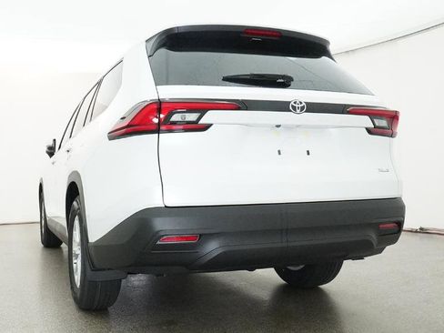 New 2026 Toyota Grand Highlander FWD image 25