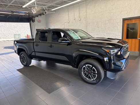 New 2026 Toyota Tacoma SR5 image 1