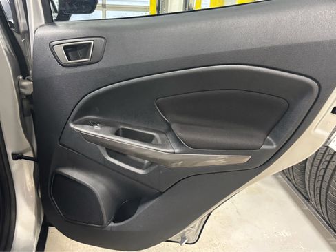 Used 2022 Ford EcoSport SE w/ SE Convenience Package image 30