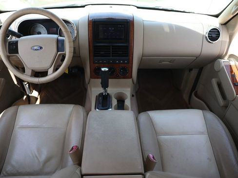 Used 2006 Ford Explorer Eddie Bauer AWD/4WD image 2