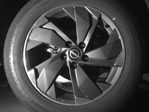 Used 2025 Nissan Rogue SV image 15