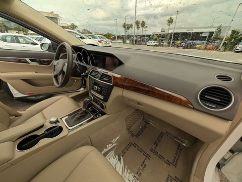 Used 2013 Mercedes-Benz C 300 Sport image 24