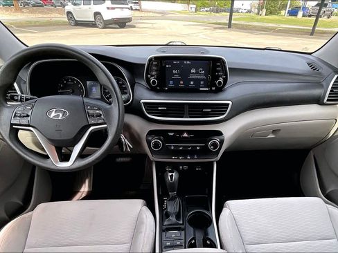 Used 2019 Hyundai Tucson SE image 15