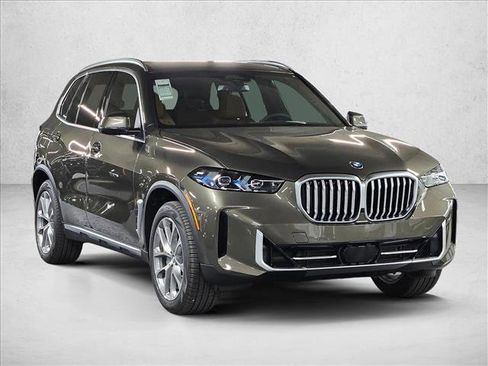 Used 2026 BMW X5 xDrive40i w/ Executive Package AWD/4WD image 3