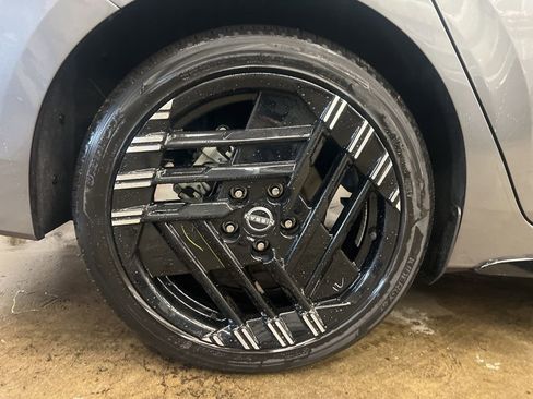 New 2026 Nissan Sentra SR w/ SR Premium Package FWD image 23