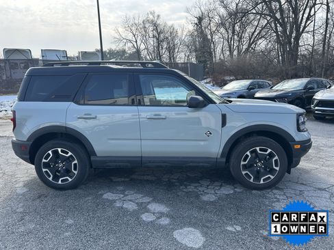 Used 2024 Ford Bronco Sport Outer Banks w/ Tech Package image 2