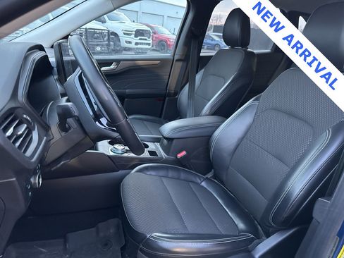 Used 2023 Ford Escape SE image 16