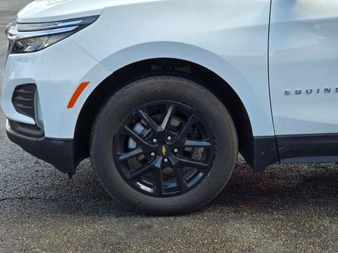 Used 2023 Chevrolet Equinox LT image 15