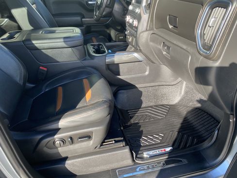 Used 2020 GMC Sierra 1500 AT4 w/ AT4 Premium Package image 6
