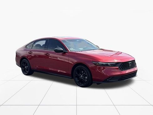 Used 2025 Honda Accord SE image 8