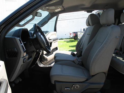 Used 2017 Ford F150 XLT w/ Equipment Group 302A Luxury image 18