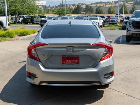 Used 2020 Honda Civic EX image 6