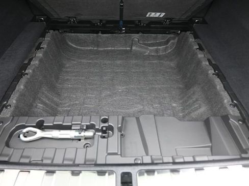 New 2026 BMW X6 xDrive40i w/ Climate Comfort Package image 25