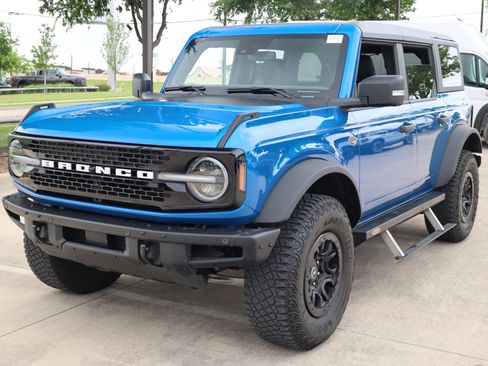 Used 2022 Ford Bronco Wildtrak AWD/4WD image 8